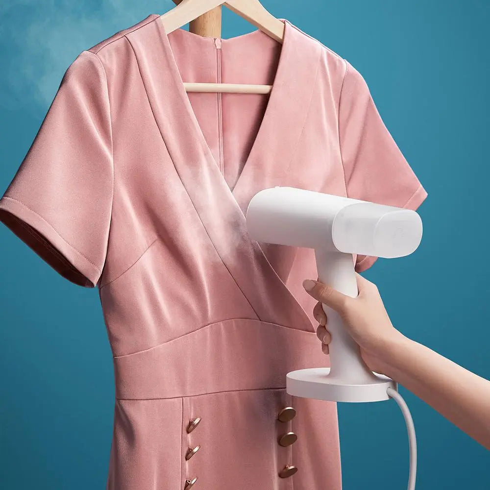 Mijia MistPro: XIAOMI Portable Garment Steamer - Your Sleek, Mite-Removing Fabric Care Solution